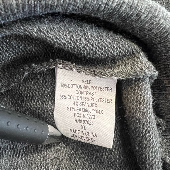 NWT Rebellious One sweatshirt XL - Picture 9 of 9